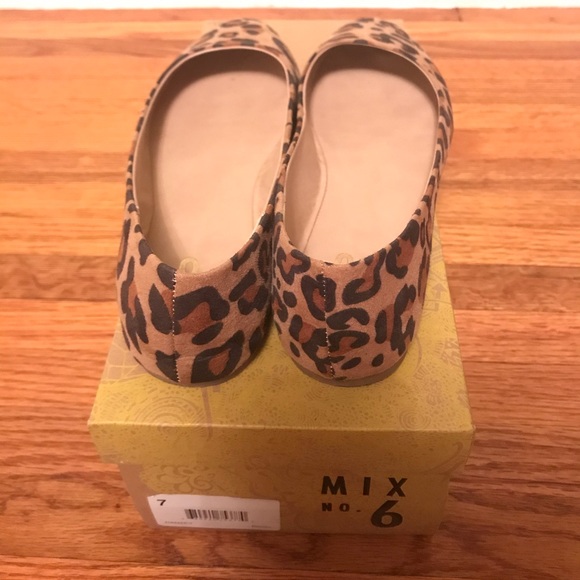 Leopard Print Flats - Picture 3 of 3